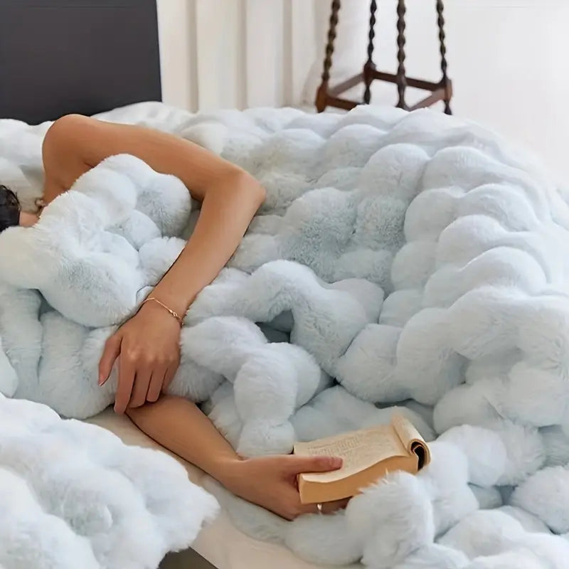 Ultra-Soft Bubble Blanket